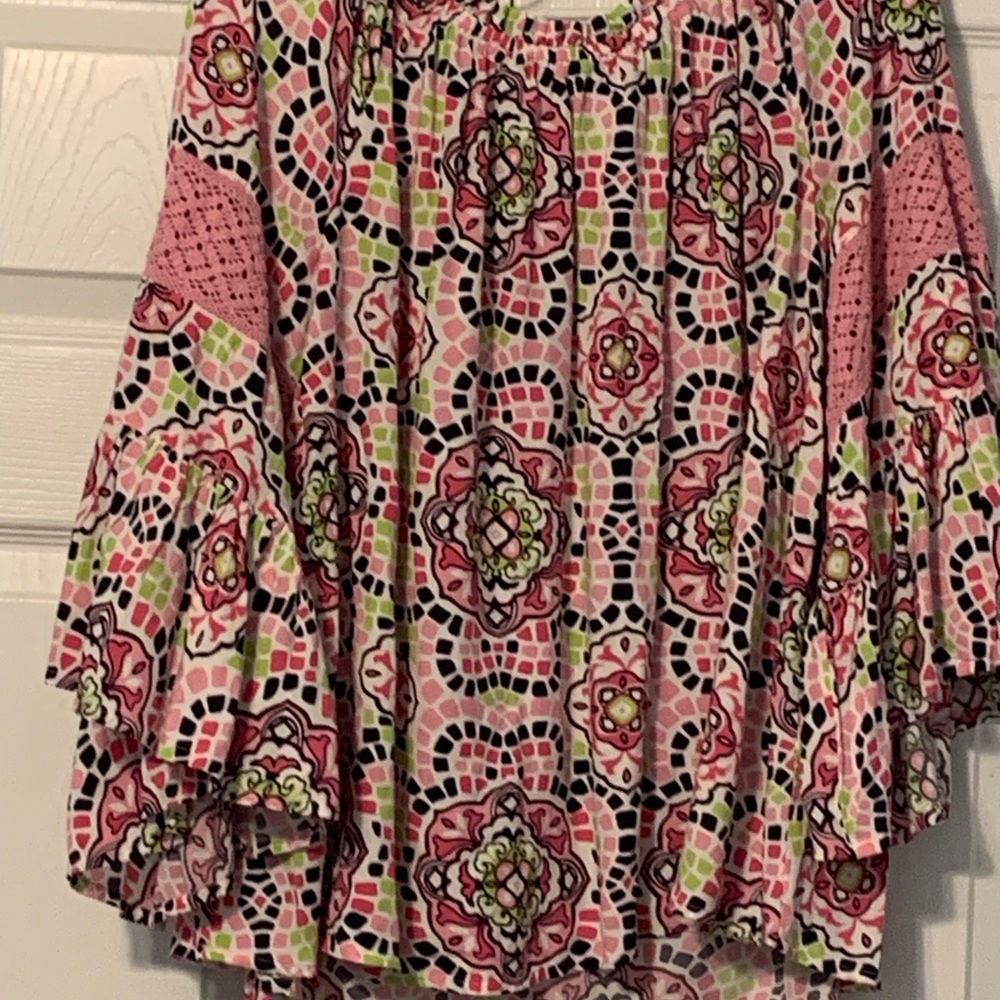 NWT Crown & Ivy Pink Lime & Sunshine Colorful Patterned Blouse